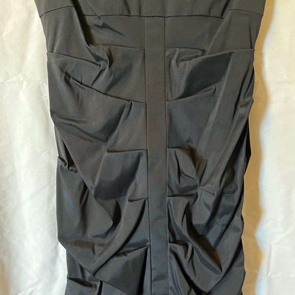 Dress worn once - Picture 4 of 4